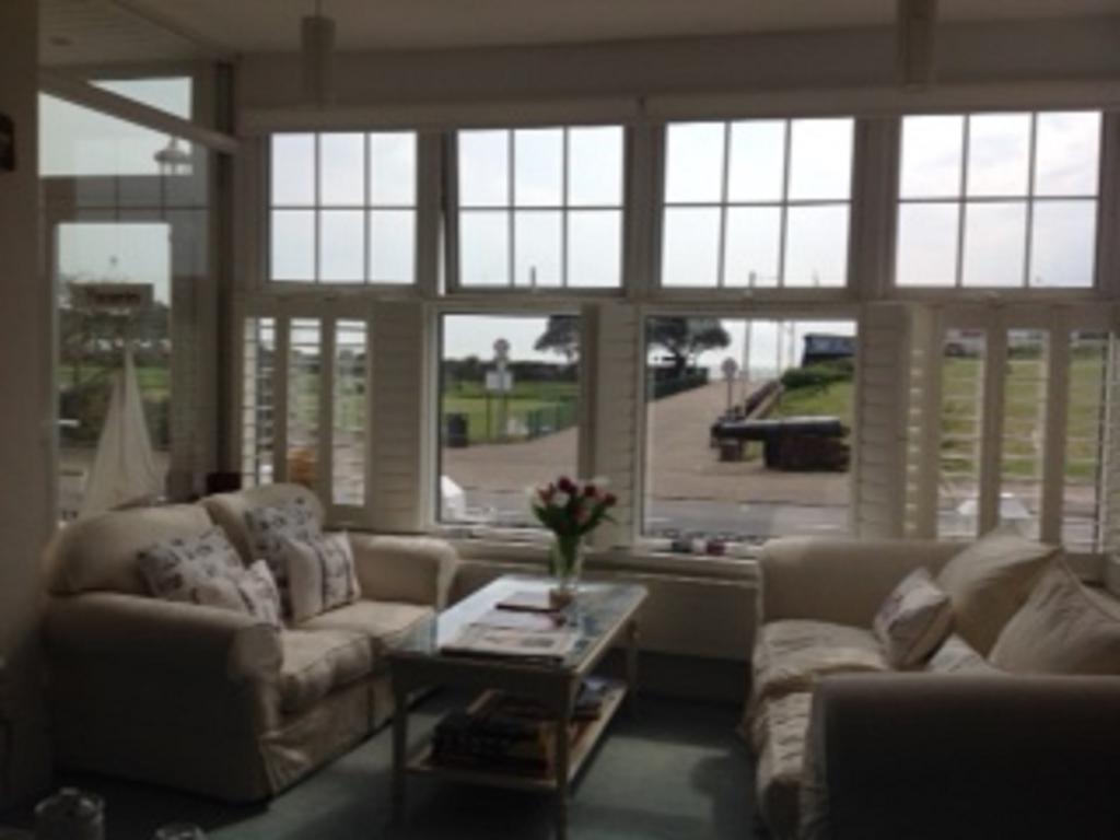 Bassets House Bed & Breakfast Eastbourne Exterior foto
