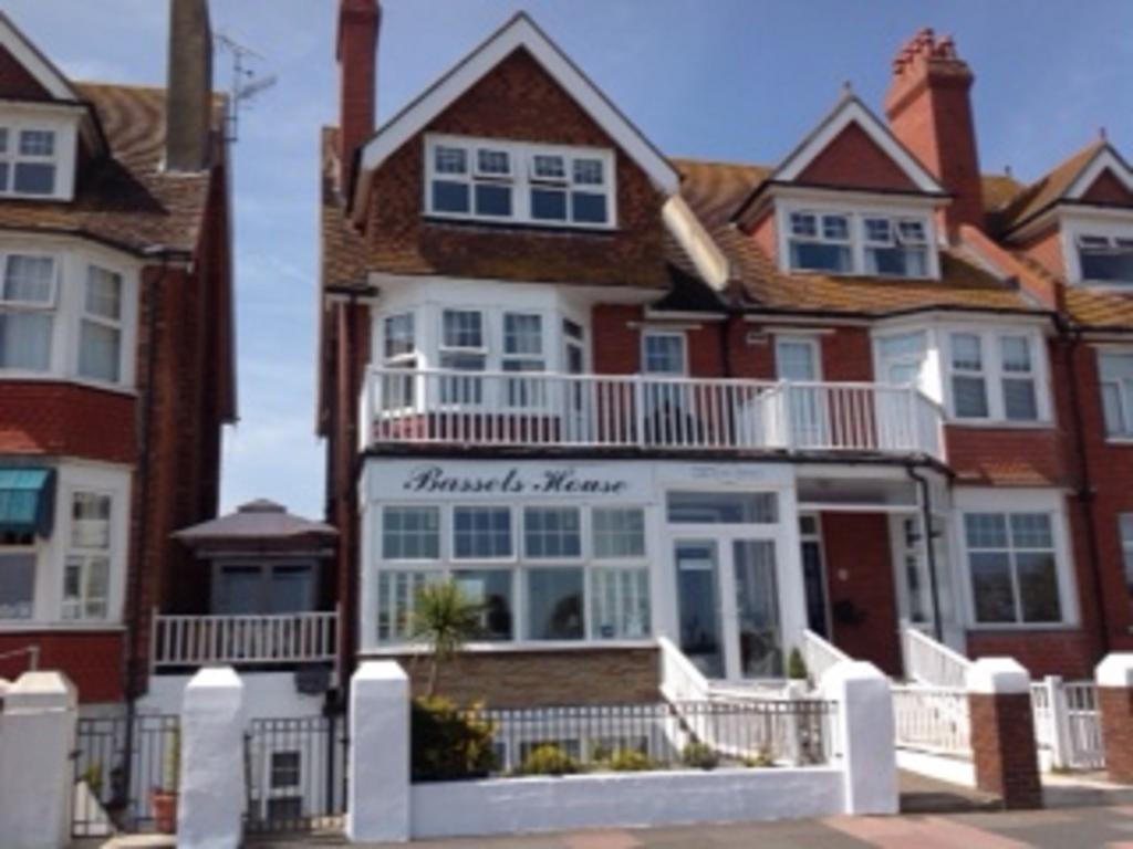 Bassets House Bed & Breakfast Eastbourne Exterior foto