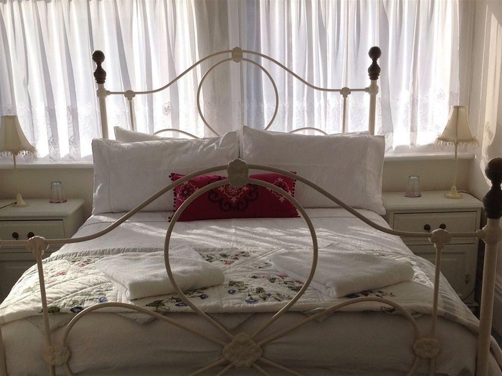 Bassets House Bed & Breakfast Eastbourne Exterior foto